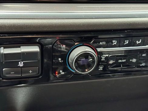 Used 2025 Chevrolet Silverado 1500 High Country w/ High Country Premium Package image 18