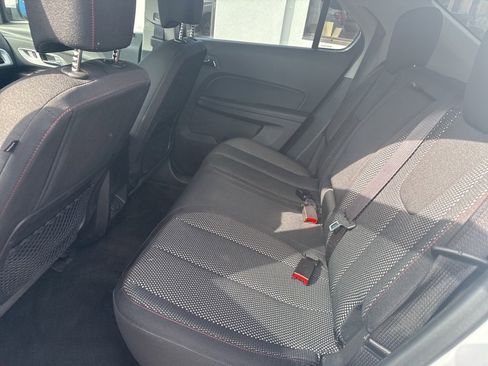 Used 2017 Chevrolet Equinox LT w/ Convenience Package image 27
