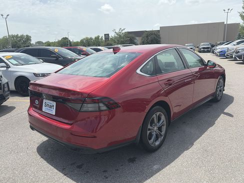 Used 2024 Honda Accord EX image 4