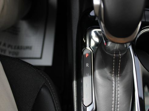 Used 2025 Buick Encore GX Preferred image 13