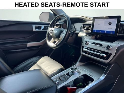 Used 2023 Ford Explorer XLT w/ Equipment Group 202A image 33