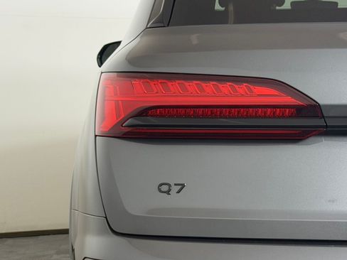 Used 2025 Audi Q7 3.0T Premium Plus AWD/4WD image 30
