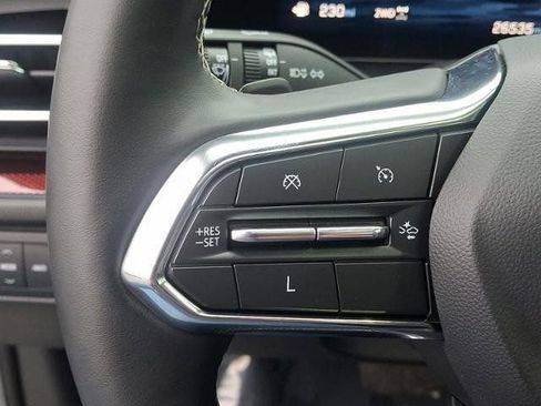 Used 2025 Chevrolet Traverse Z71 w/ Driver Confidence Package image 25