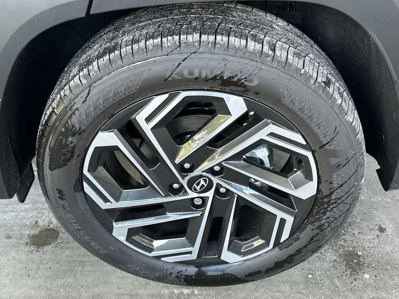 New 2026 Hyundai Tucson Limited FWD image 11
