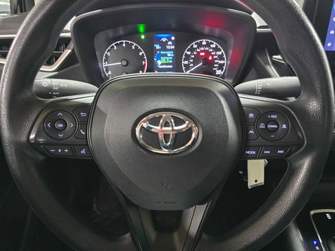 Used 2023 Toyota Corolla LE image 25