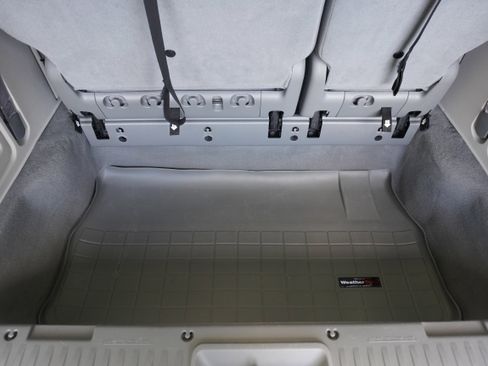 Used 2010 Chrysler Town & Country Touring image 24