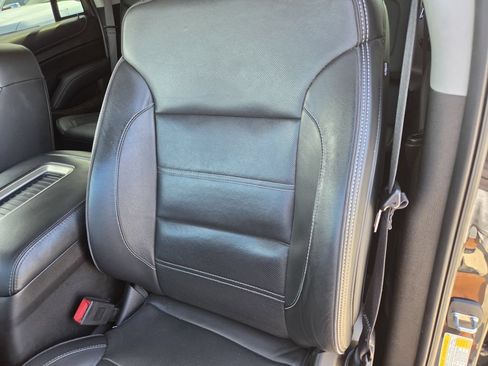 Used 2018 GMC Yukon Denali w/ Denali Ultimate Package AWD/4WD image 13