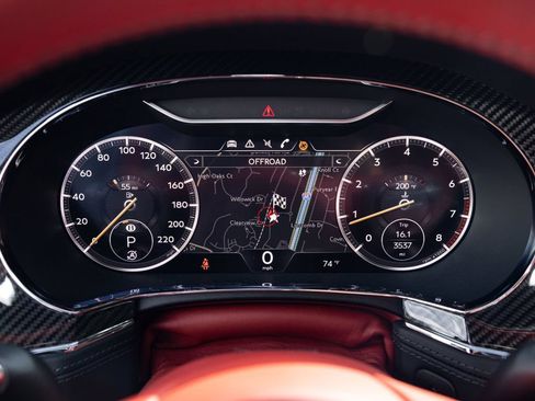 Certified 2023 Bentley Continental GT V8 AWD/4WD image 32