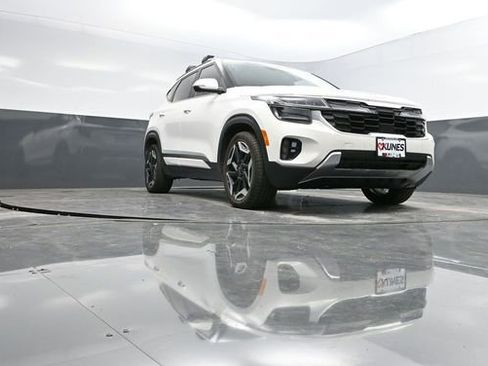 Used 2024 Kia Seltos SX image 48