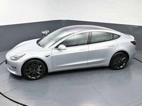 Used 2018 Tesla Model 3 Long Range image 49