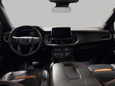 Used 2024 GMC Yukon AT4 w/ Technology Package AWD/4WD image 21