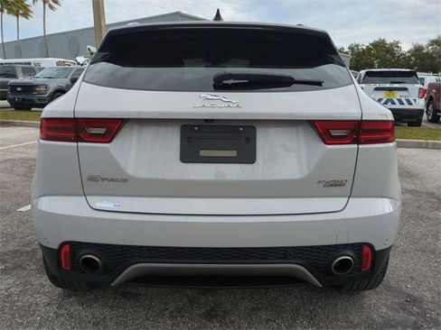 Used 2020 Jaguar E-PACE SE image 5