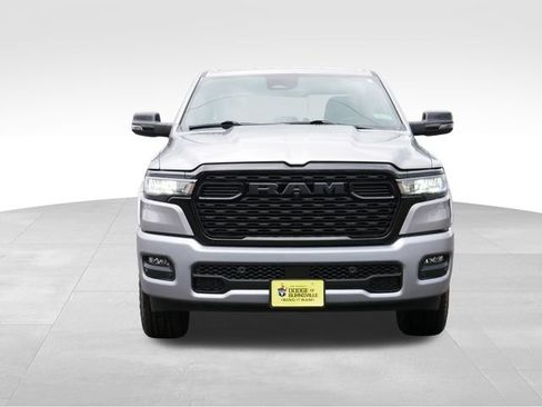 Used 2025 RAM 1500 Big Horn AWD/4WD image 2