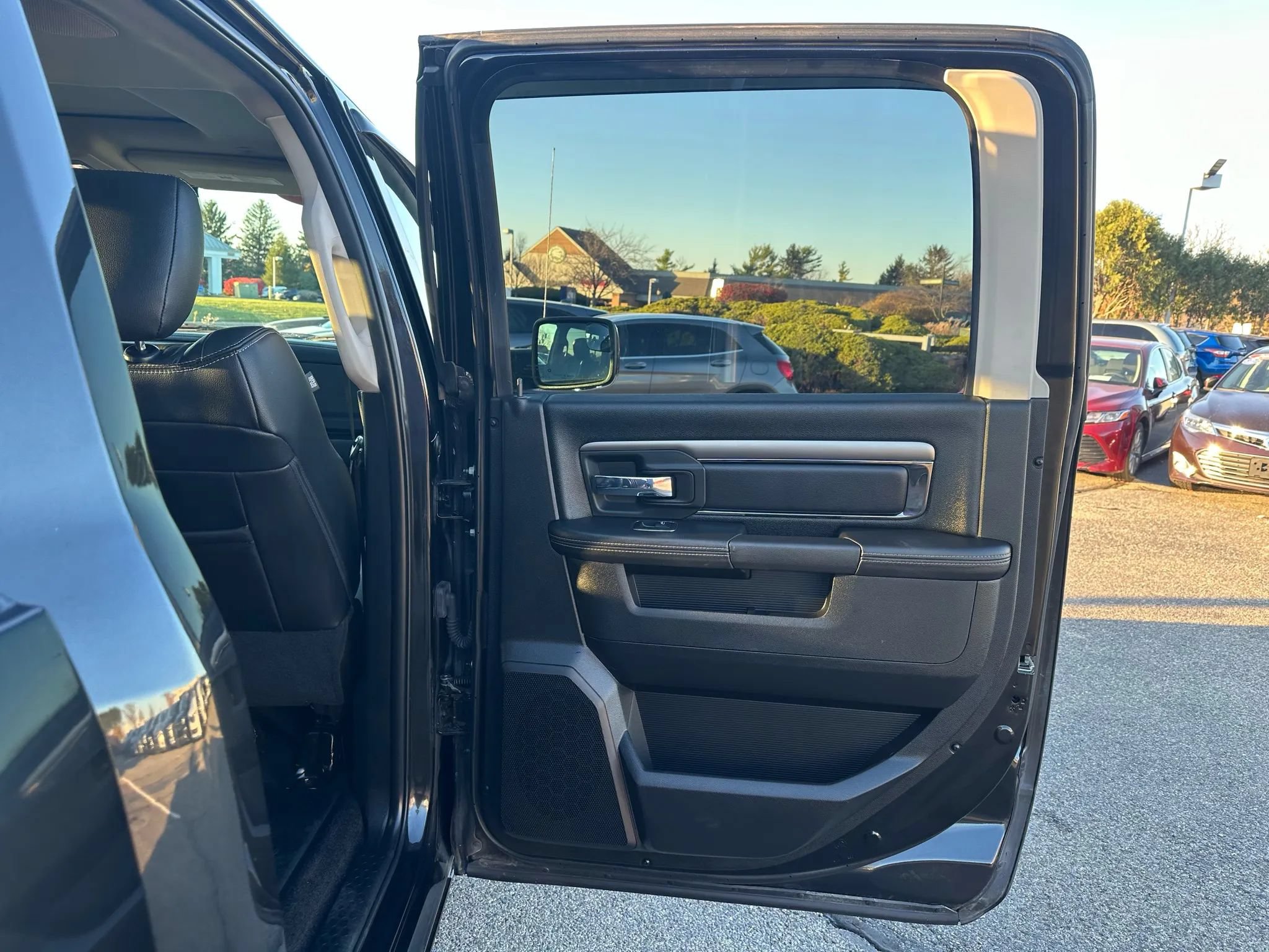 Used 2018 RAM 1500 Sport w/ Sport Premium Group AWD/4WD image 30