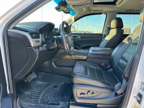 Used 2017 GMC Yukon Denali image 21
