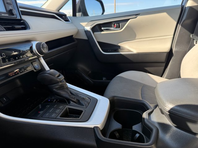 Certified 2021 Toyota RAV4 XLE w/ Convenience Package AWD/4WD image 18