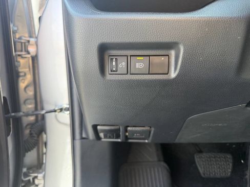 Used 2023 Toyota RAV4 XLE FWD image 16