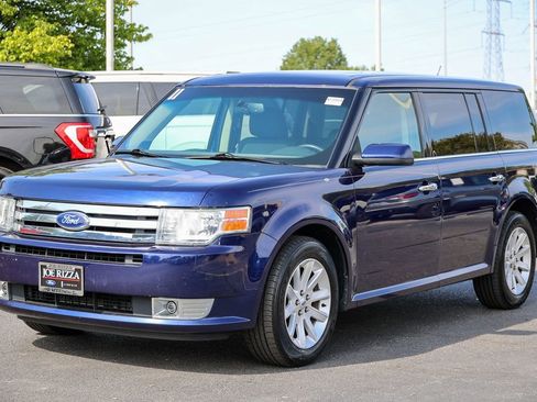 Used 2011 Ford Flex SEL w/ Rapid Spec Order Code FWD image 19