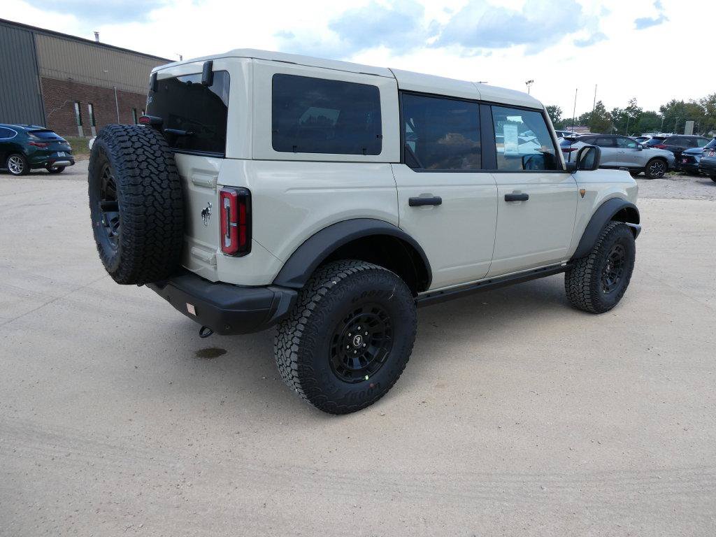 New 2026 Ford Bronco Badlands w/ Sasquatch Package AWD/4WD image 6