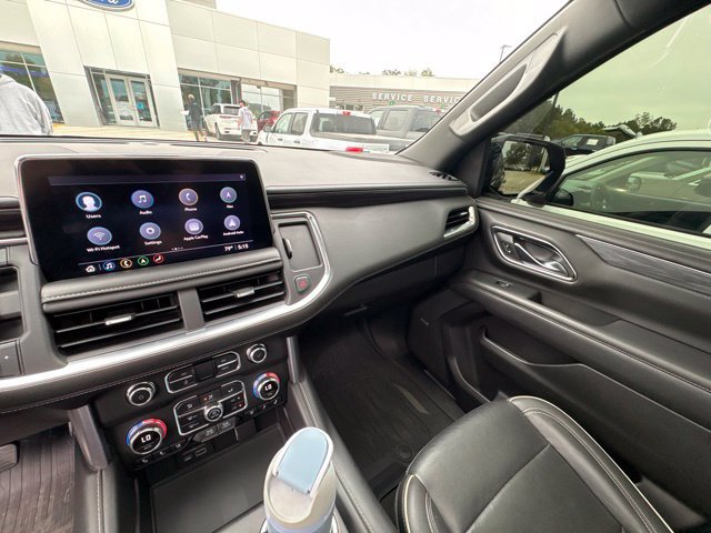 Used 2021 GMC Yukon SLT w/ SLT Premium Package AWD/4WD image 42