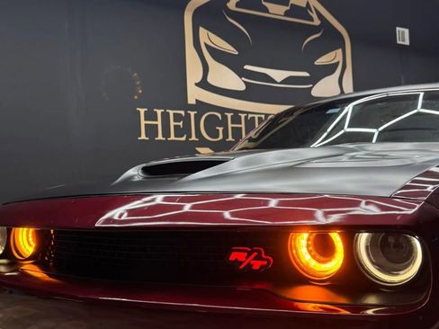 Used 2019 Dodge Challenger R/T RWD image 2