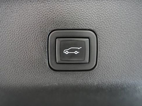 Used 2023 Chevrolet Tahoe RST image 12