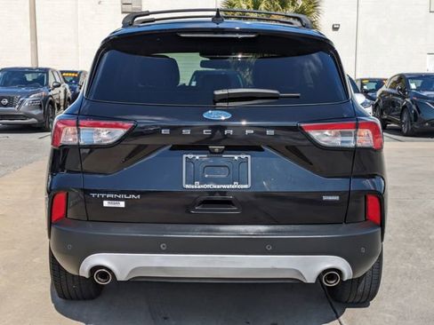 Used 2020 Ford Escape Titanium image 7