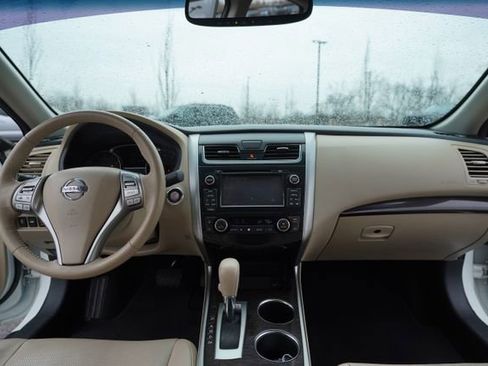 Used 2015 Nissan Altima 2.5 SL w/ Technology Package image 26