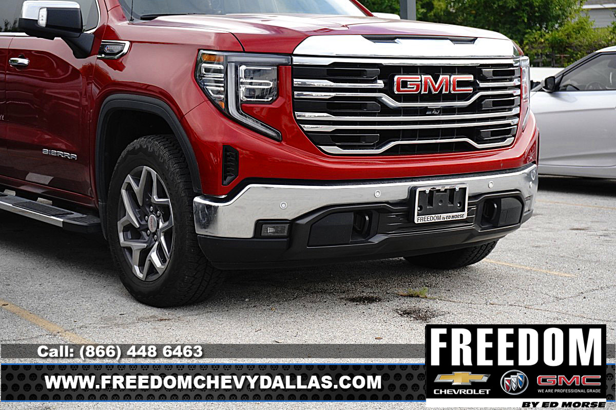 Used 2024 GMC Sierra 1500 SLT AWD/4WD image 5