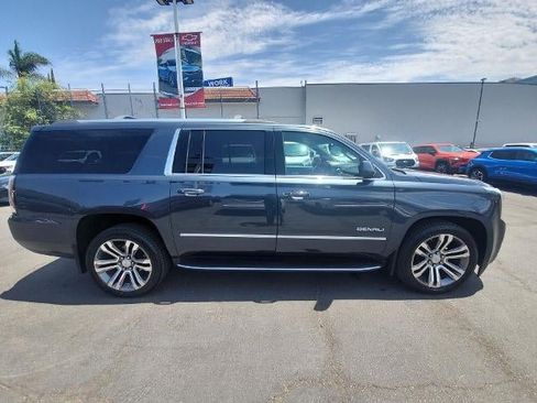 Used 2020 GMC Yukon XL Denali AWD/4WD image 9