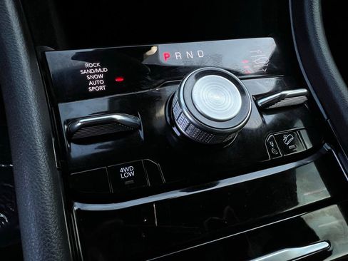 Used 2022 Jeep Grand Cherokee L Overland image 48