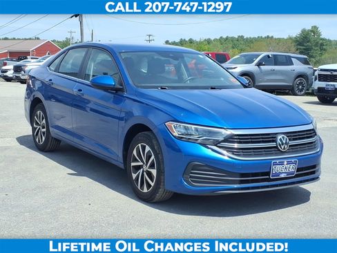 Used 2024 Volkswagen Jetta S FWD image 3