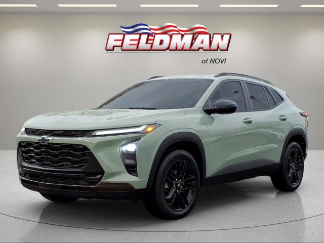 Used 2024 Chevrolet Trax ACTIV w/ Sunroof Package FWD image 1