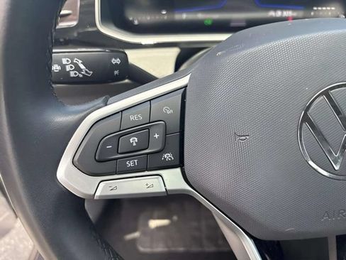Used 2025 Volkswagen Jetta Sport FWD image 12