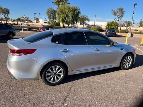 Used 2018 Kia Optima LX w/ 17" Alloy Wheels Package image 5