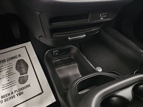 New 2026 Chrysler Pacifica Select image 31