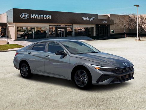 New 2026 Hyundai Elantra SEL Sport Premium FWD image 10