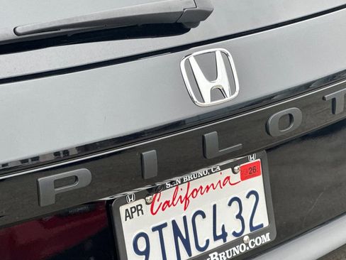 Certified 2025 Honda Pilot EX-L image 29