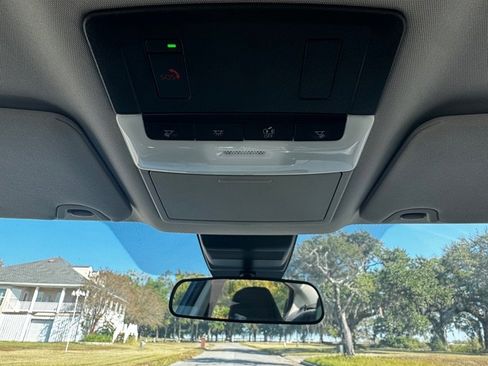 Used 2025 Nissan Altima 2.5 SV image 23