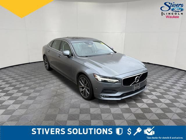 Used 2018 Volvo S90 T5 Momentum w/ Convenience Package AWD/4WD image 3