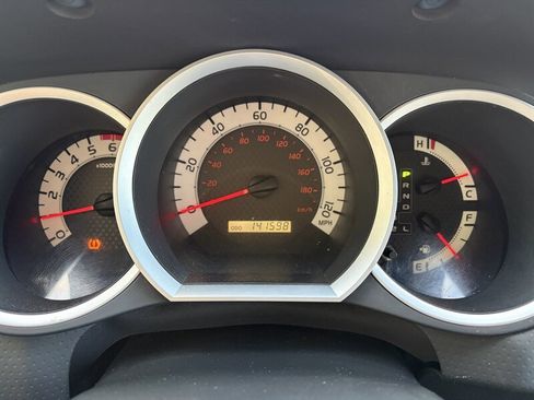 Used 2013 Toyota Tacoma PreRunner w/ TRD Sport Pkg RWD image 16