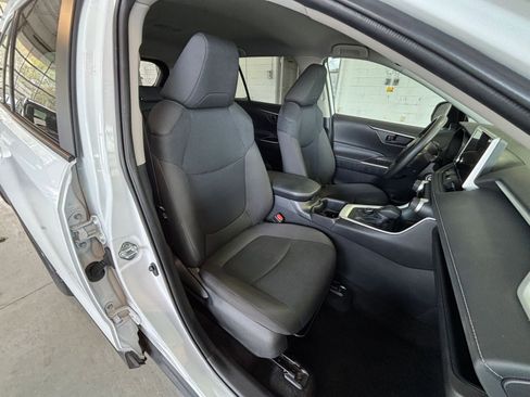 Used 2025 Toyota RAV4 LE image 35