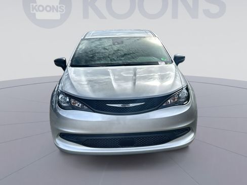 New 2026 Chrysler Voyager LX image 11