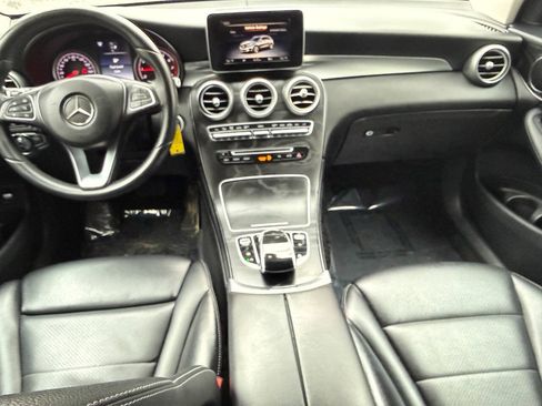 Used 2016 Mercedes-Benz GLC 300 w/ Premium Package image 27