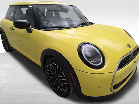 Certified 2025 MINI Cooper S image 2