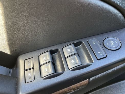 Used 2020 Chevrolet Suburban LS w/ Max Trailering Package image 17