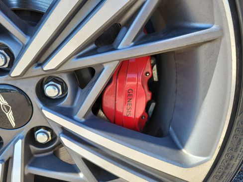 Used 2025 Genesis G70 2.5T w/ Sport Prestige Package image 30