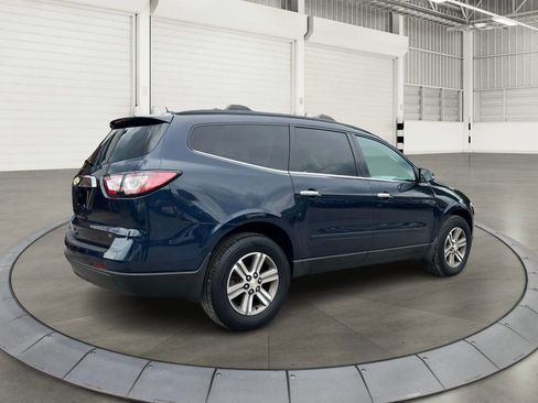 Used 2017 Chevrolet Traverse LT AWD/4WD image 3