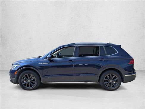 Used 2024 Volkswagen Tiguan SE image 8