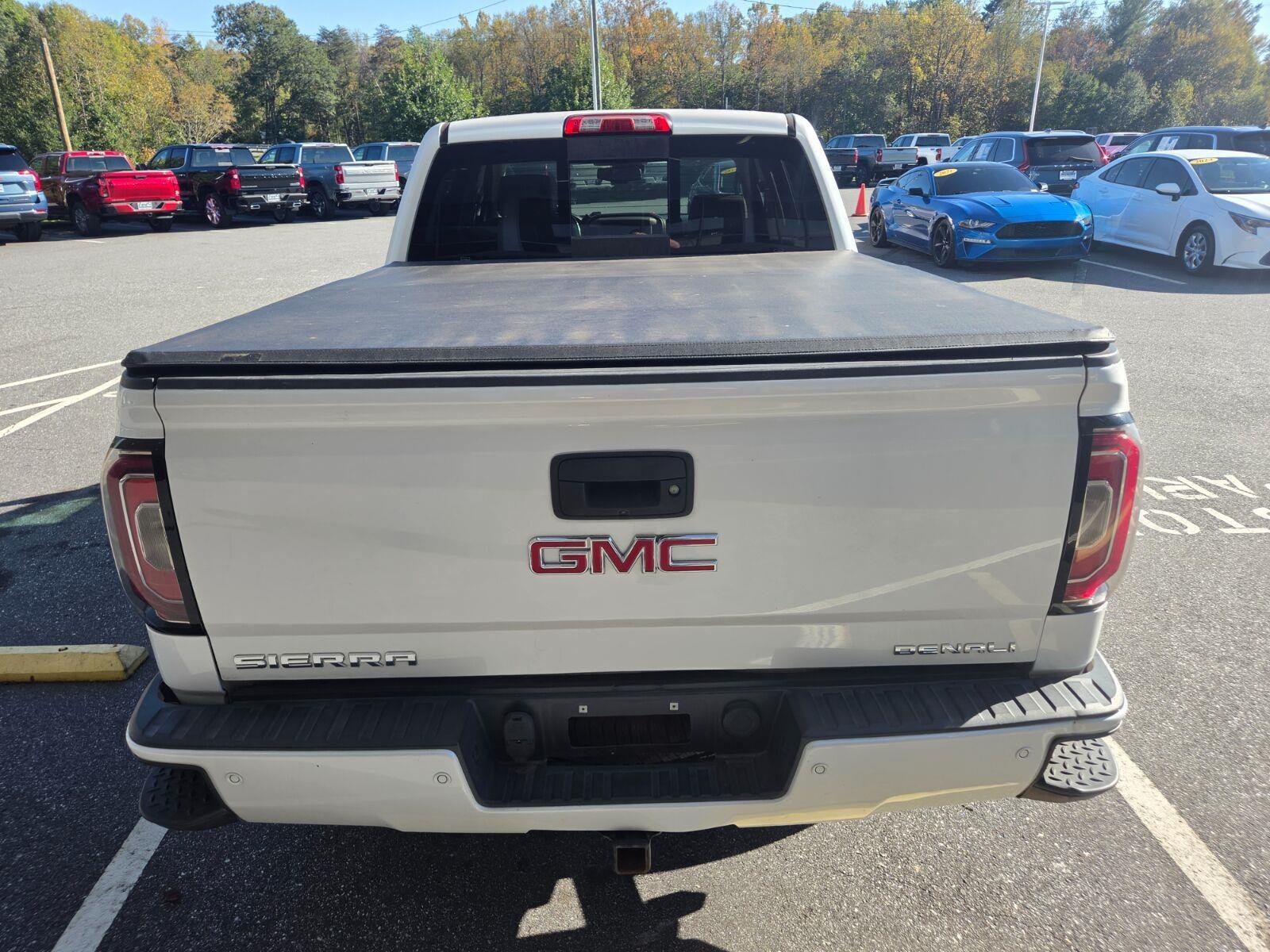 Used 2017 GMC Sierra 1500 Denali w/ Denali Ultimate Package AWD/4WD image 7